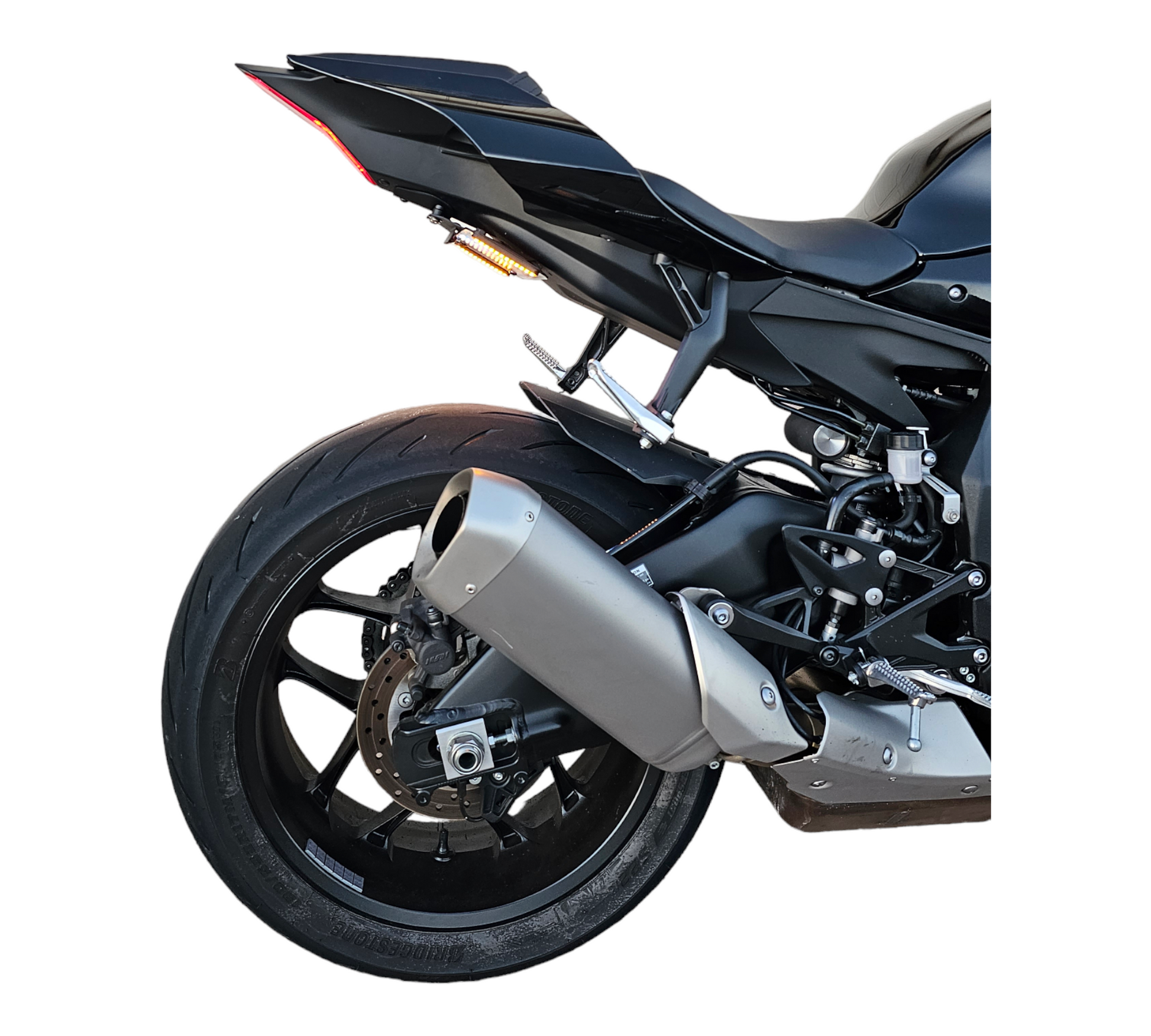 yamaha r1 tail tidy side view