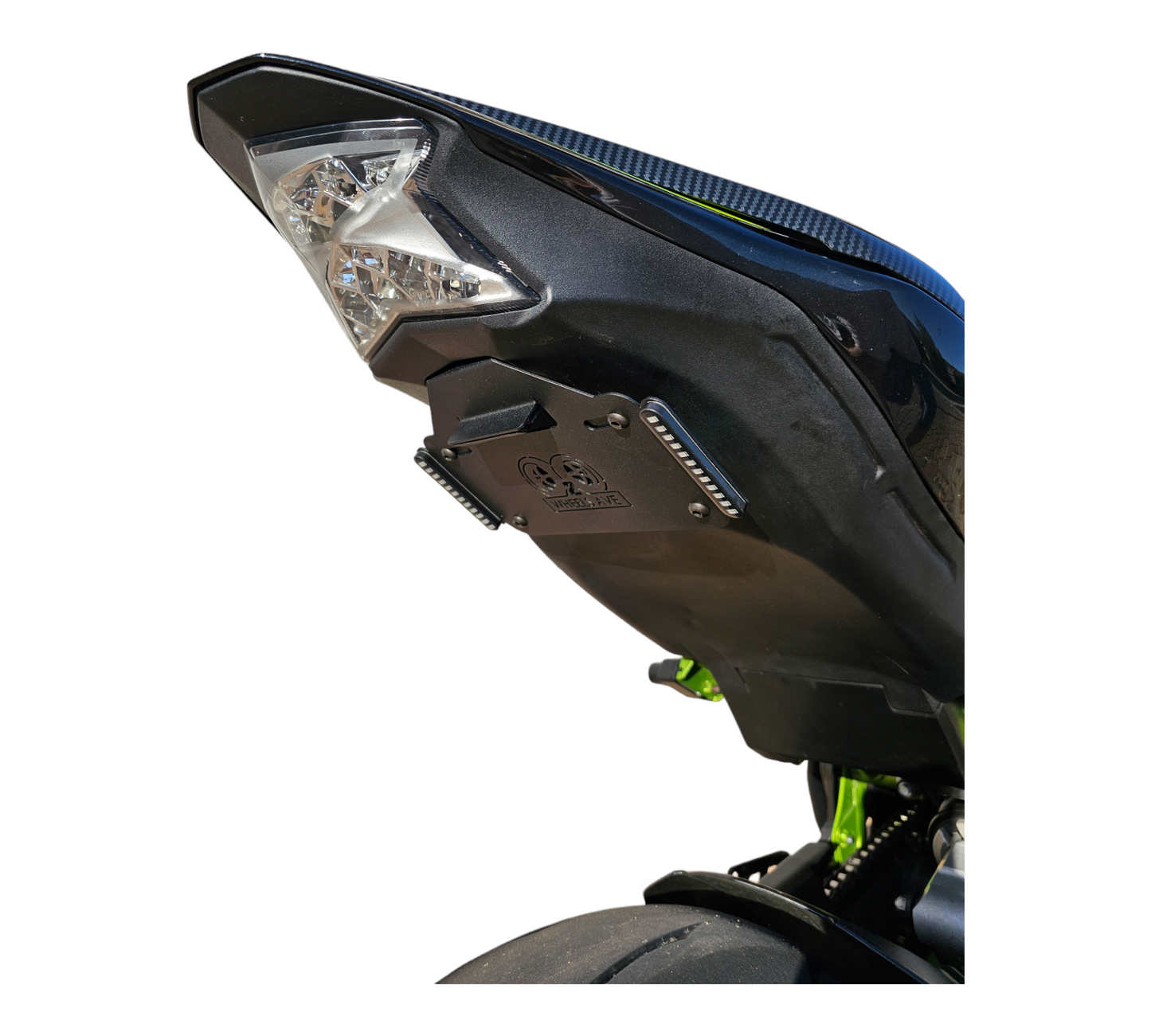 Kawasaki Z900 up close diagonal view