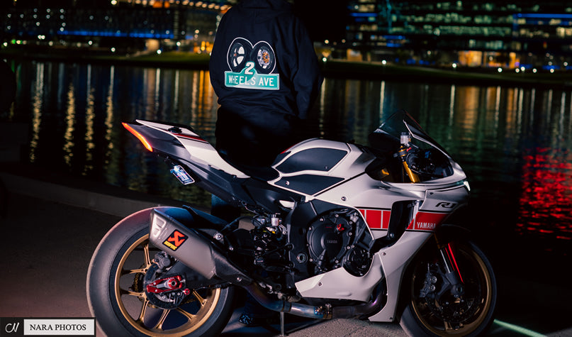 Yamaha R1 fender eliminator lifestyle view