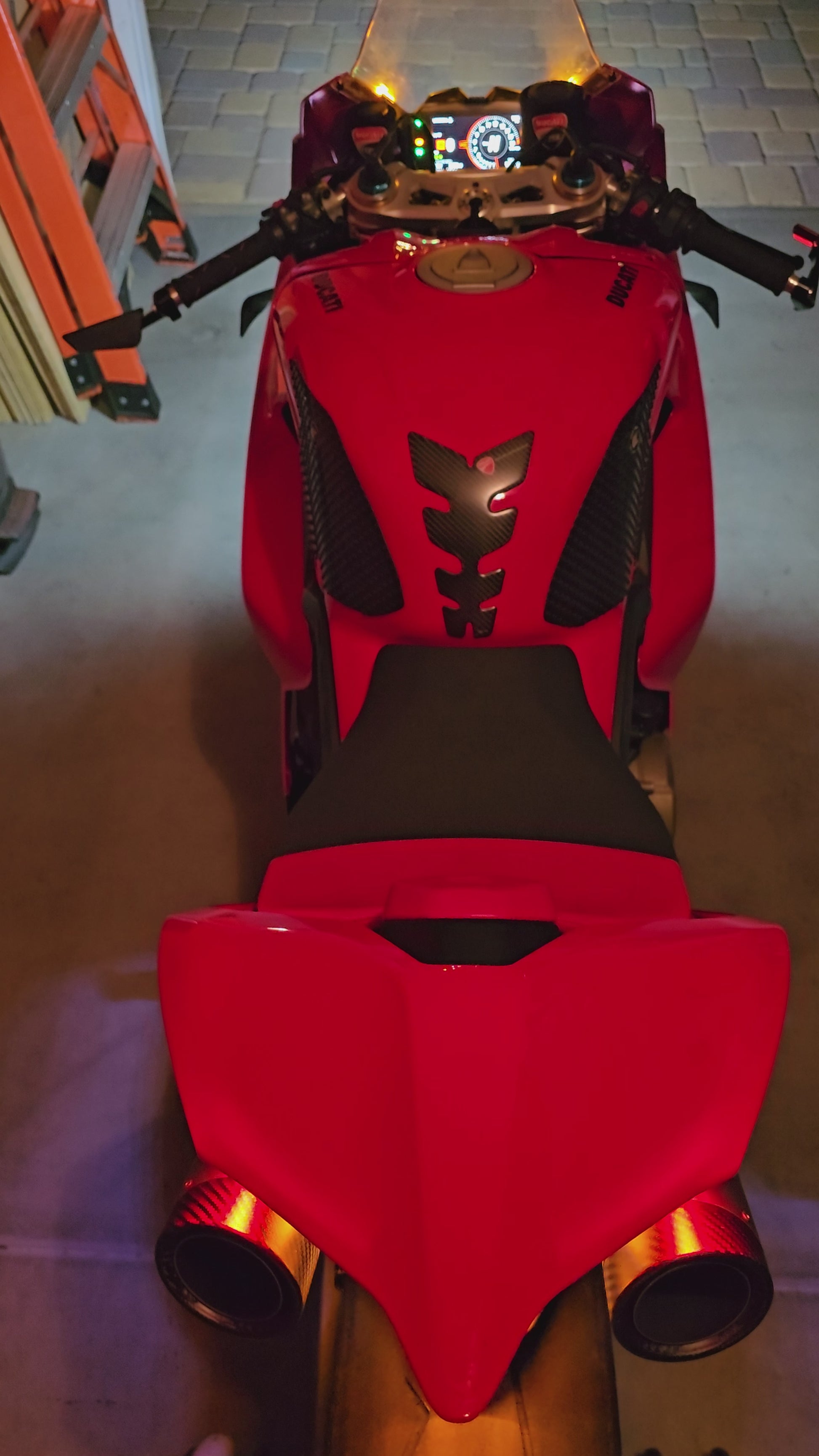 Fender eliminator with Spark Exhaust