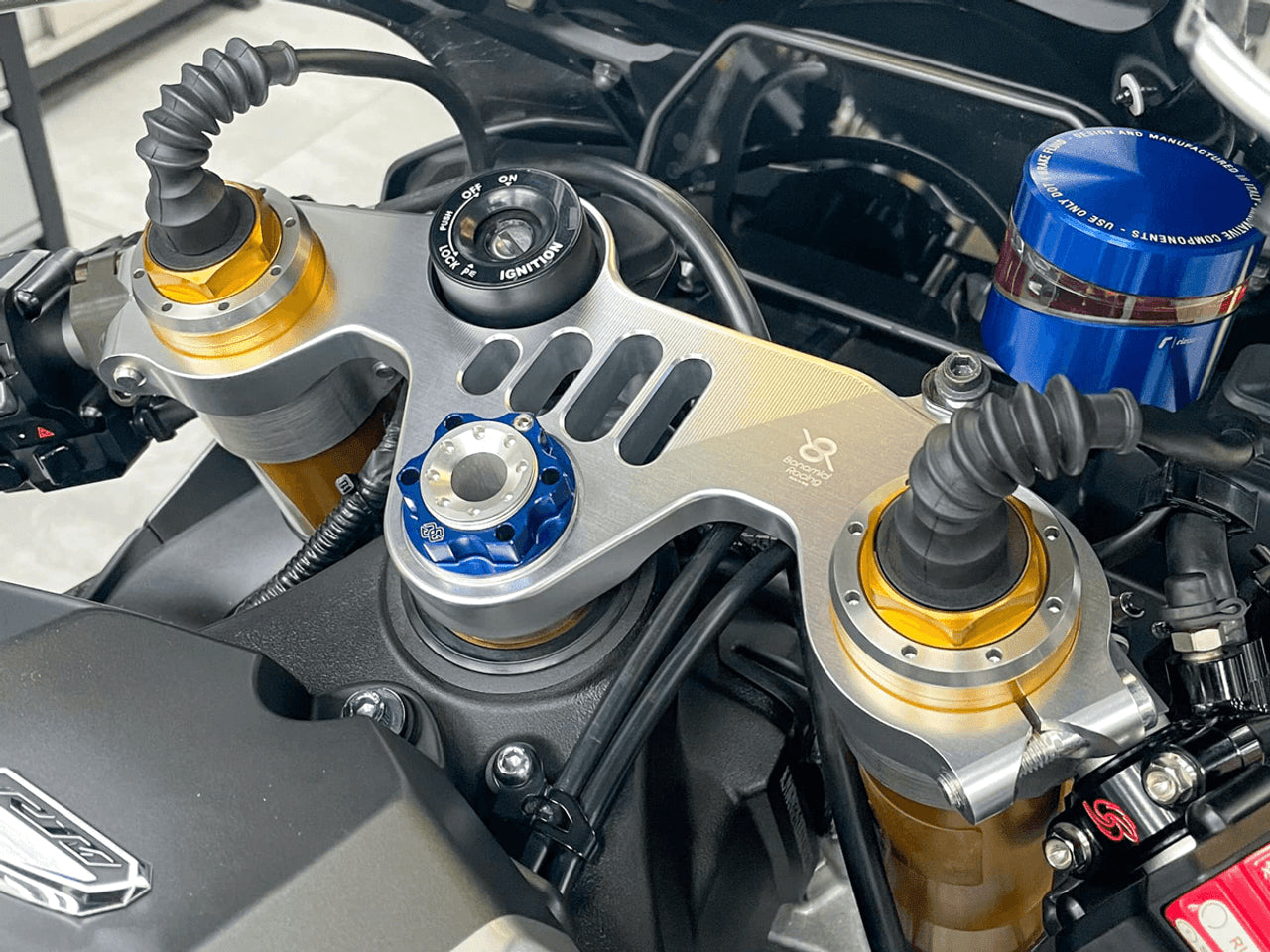 Bonamici Triple Tree Clamp Yamaha R1 /M (Black) (Street) (2015+)